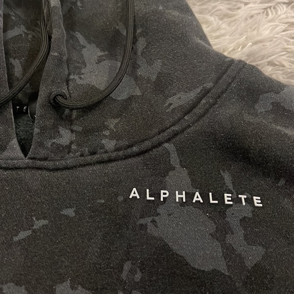 Alphalete cropped hoodie sz medium - Picture 2 of 2